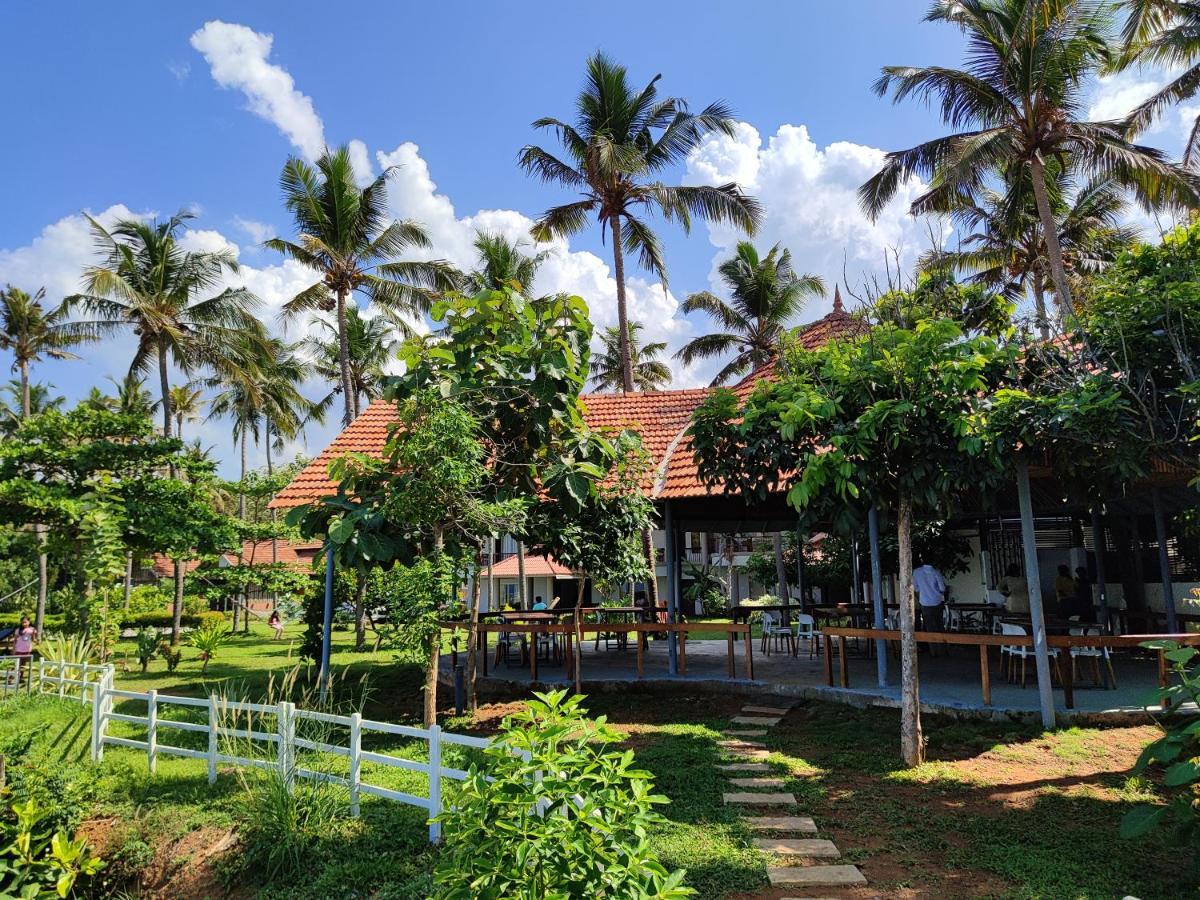 Pura Vida Varkala Hotel Luaran gambar